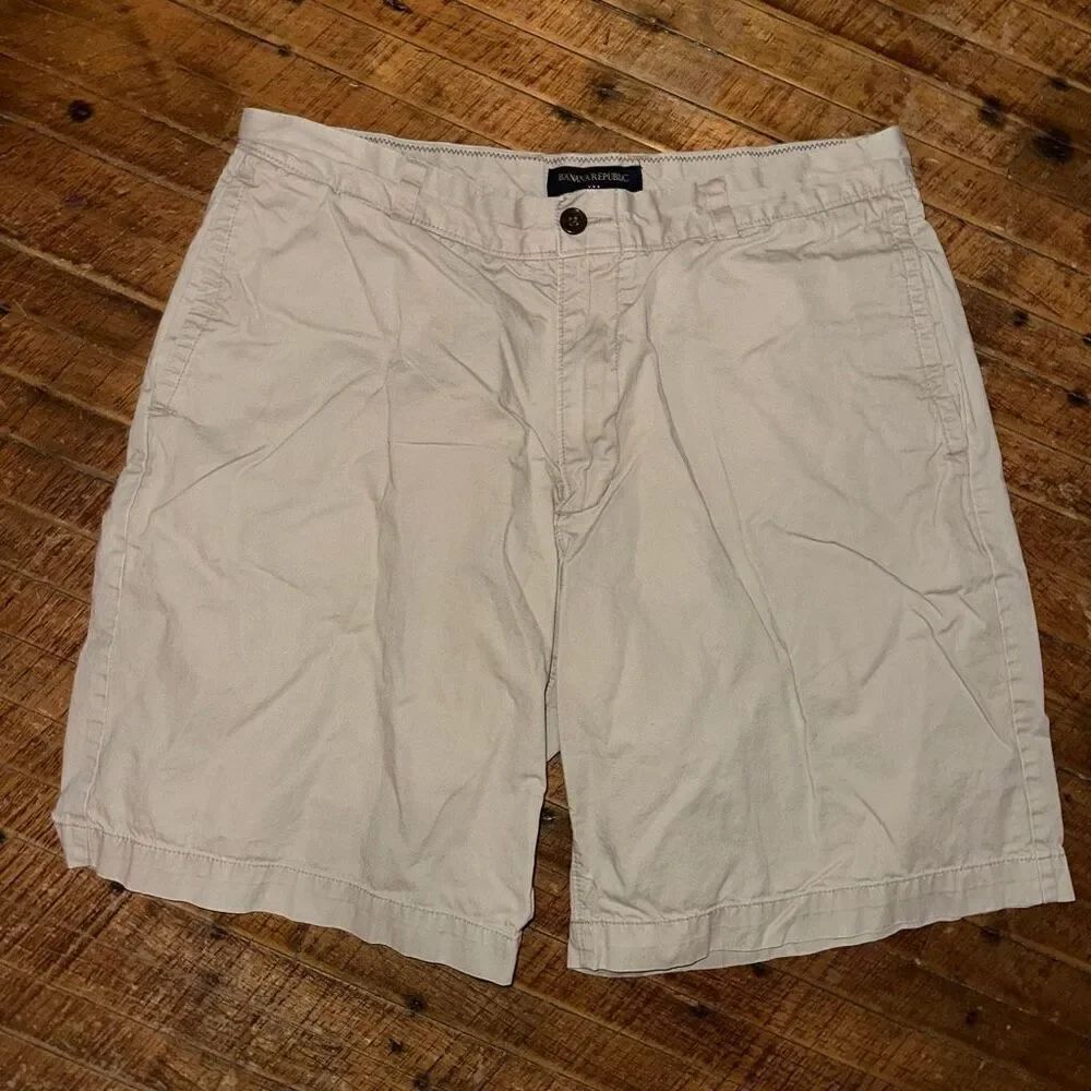Banana Republic flat front tan 36 business casual shorts
